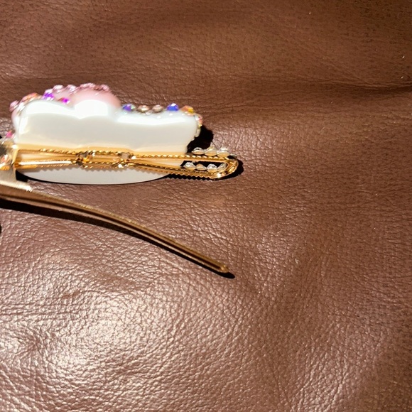 NWT Hello Kitty Rhinestone Hair Clip - Multicolor - Picture 5 of 7